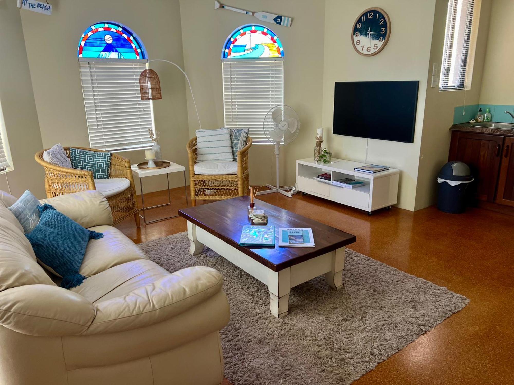 Acacia Retreat Apartment ดันส์โบโรห์ ภายนอก รูปภาพ